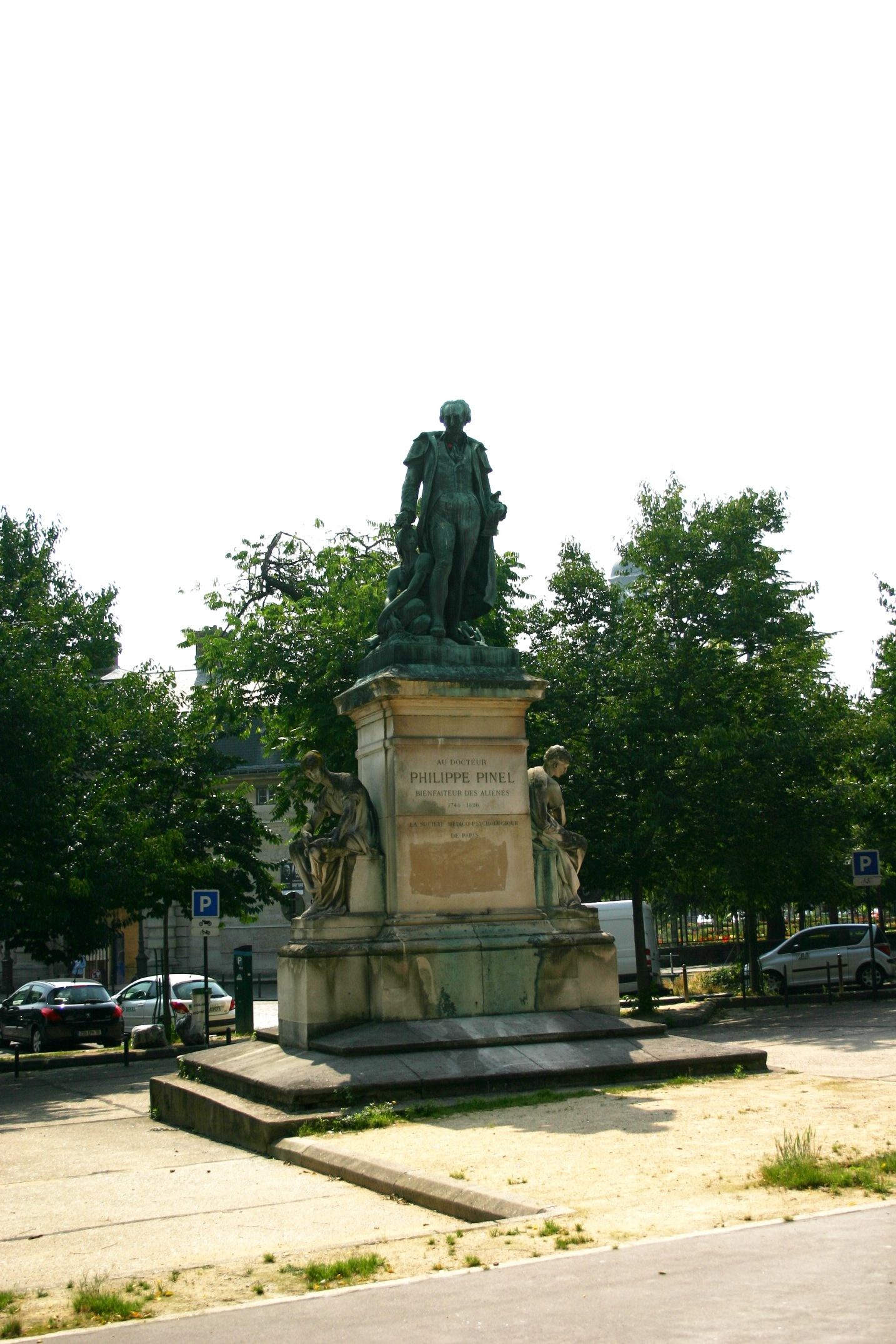 Philippe%20Pinel%27s%20monument%2C%20Hopital%20de%20la%20Salpetriere%2C%20Paris%20-%2001.JPG